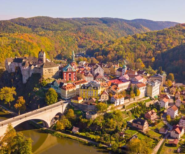 Loket — pohádkové městečko nad řekou