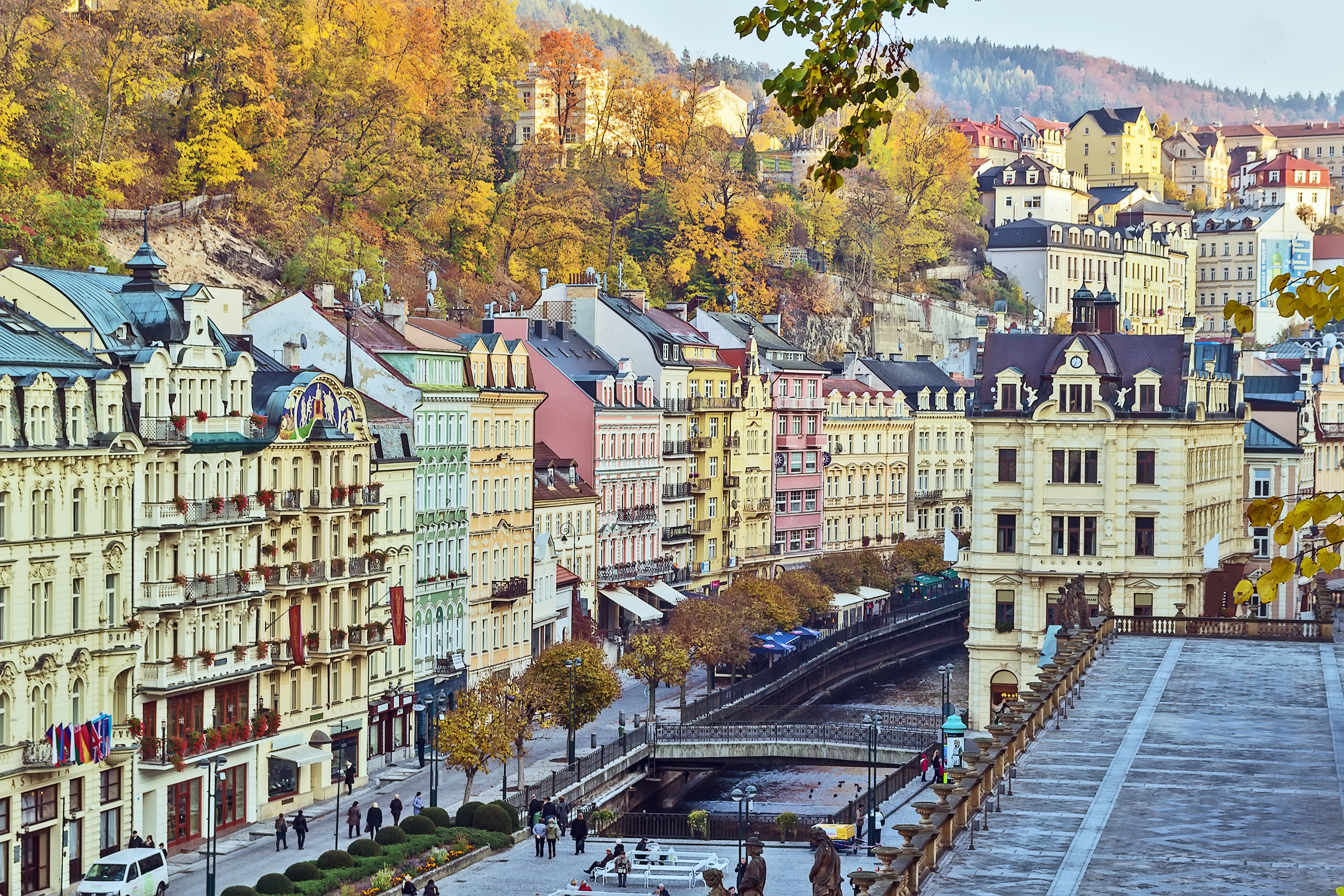 Rozhledna Diana a lanovka nad lázněmi